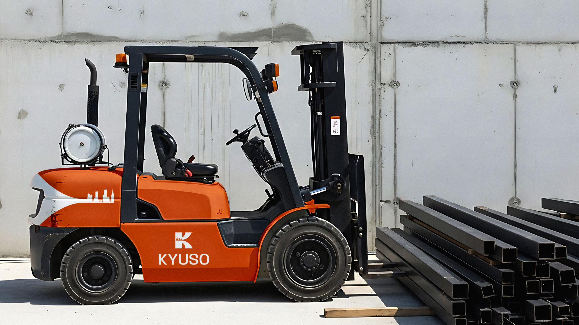 Kyuso brand identity on a construction fleet vehicle livery